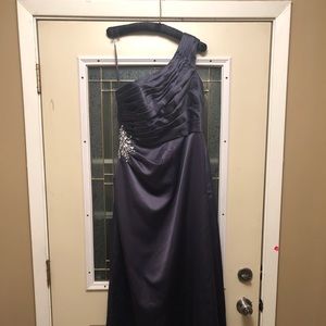 Beautiful one shoulder gown